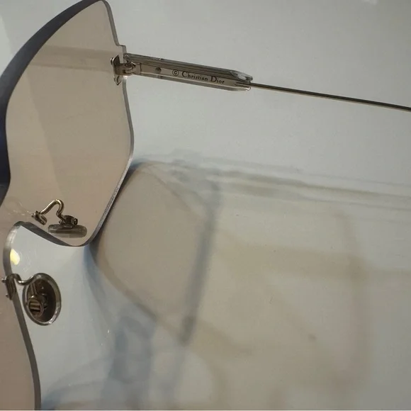 Dior Gold Geometric Sunglasses - Picture 4 of 5